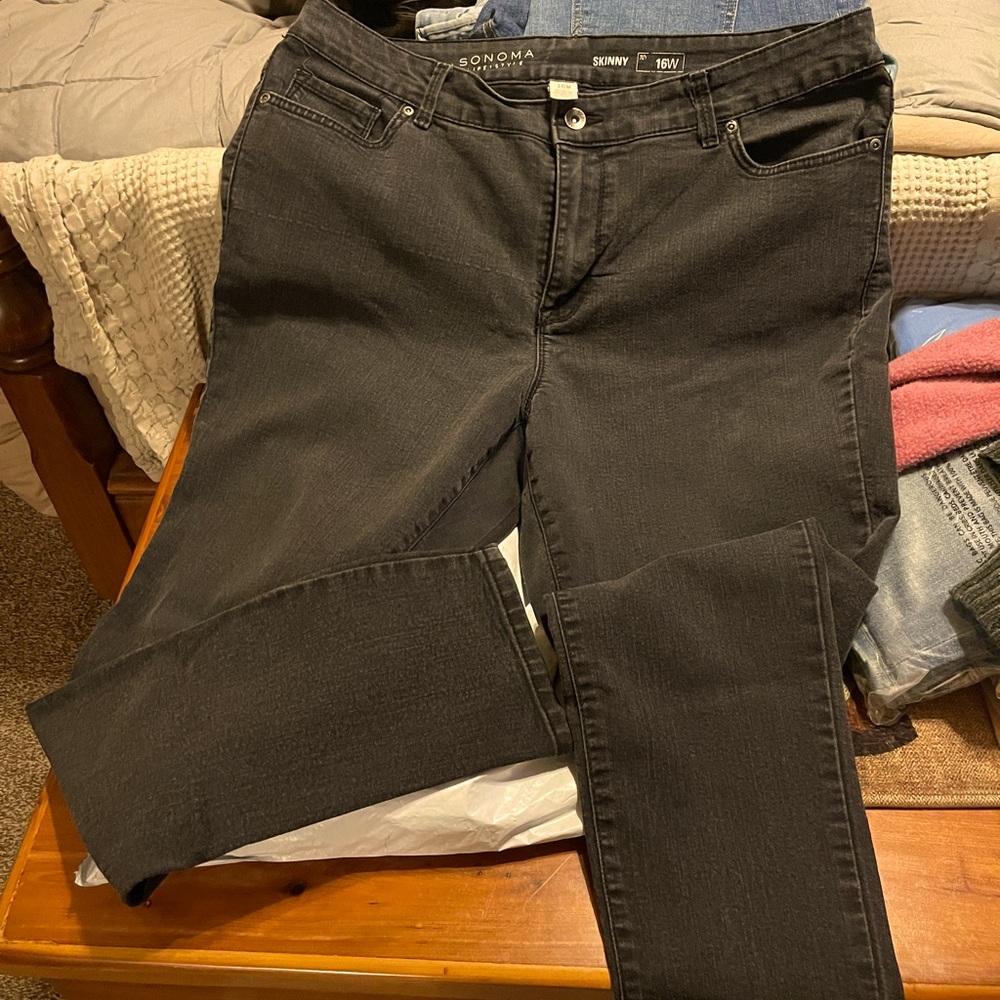 Skinny jeans